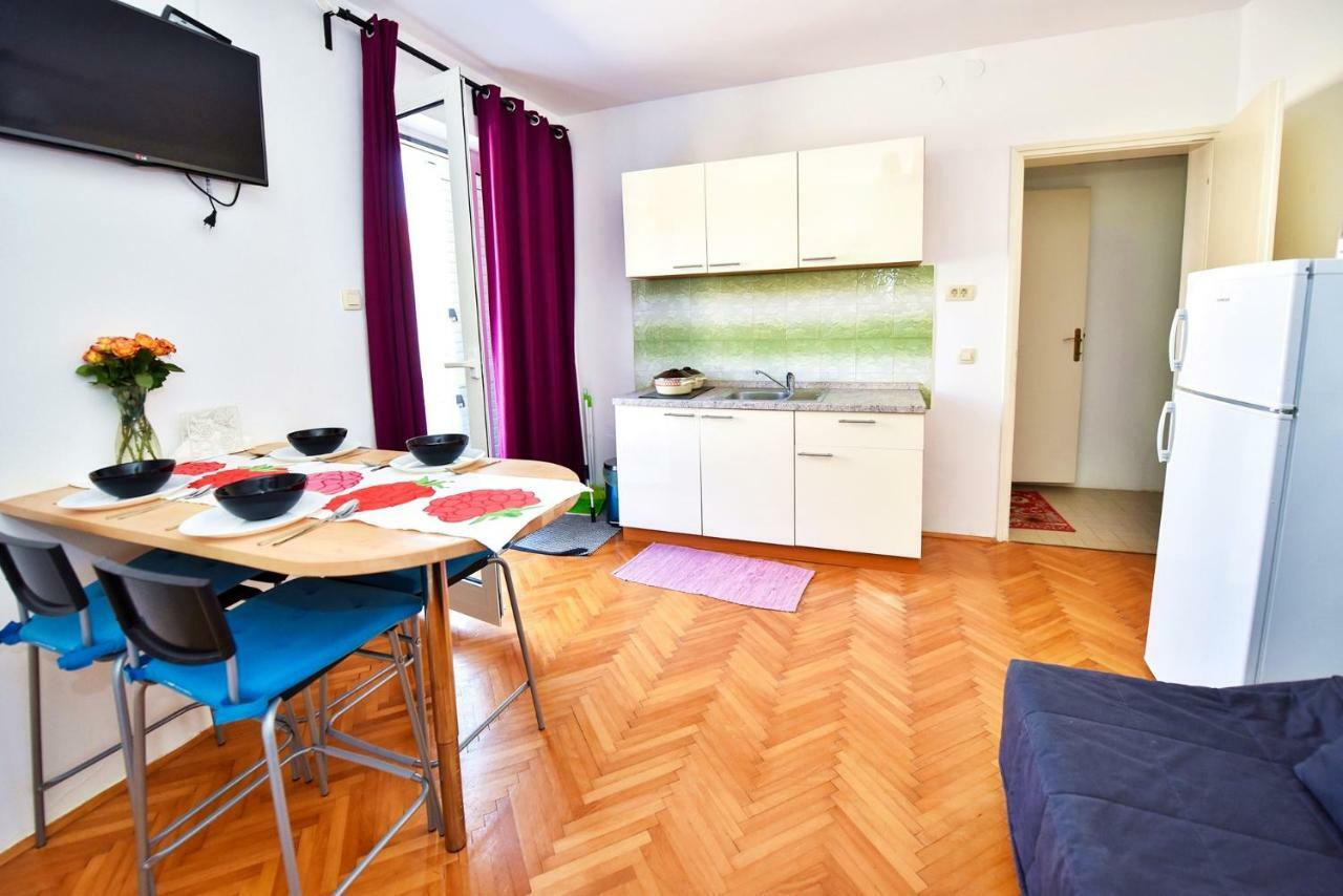 Apartments Villa Milenka Novalja Eksteriør bilde