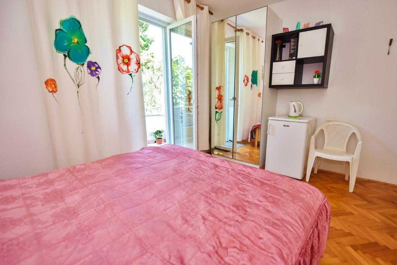 Apartments Villa Milenka Novalja Eksteriør bilde
